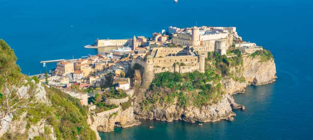 Giro in barca della Montagna Spaccata e di Monte Orlando