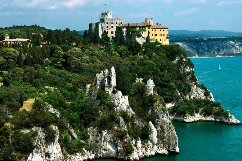 Escursione alla Grotta Gigante e al Castello di Duino da Trieste