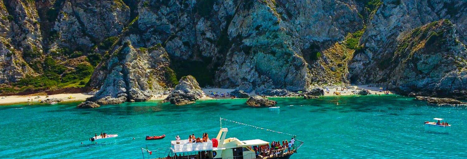 Giro in barca a Capo Vaticano