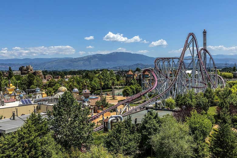 Entrada a MagicLand Amusement Park