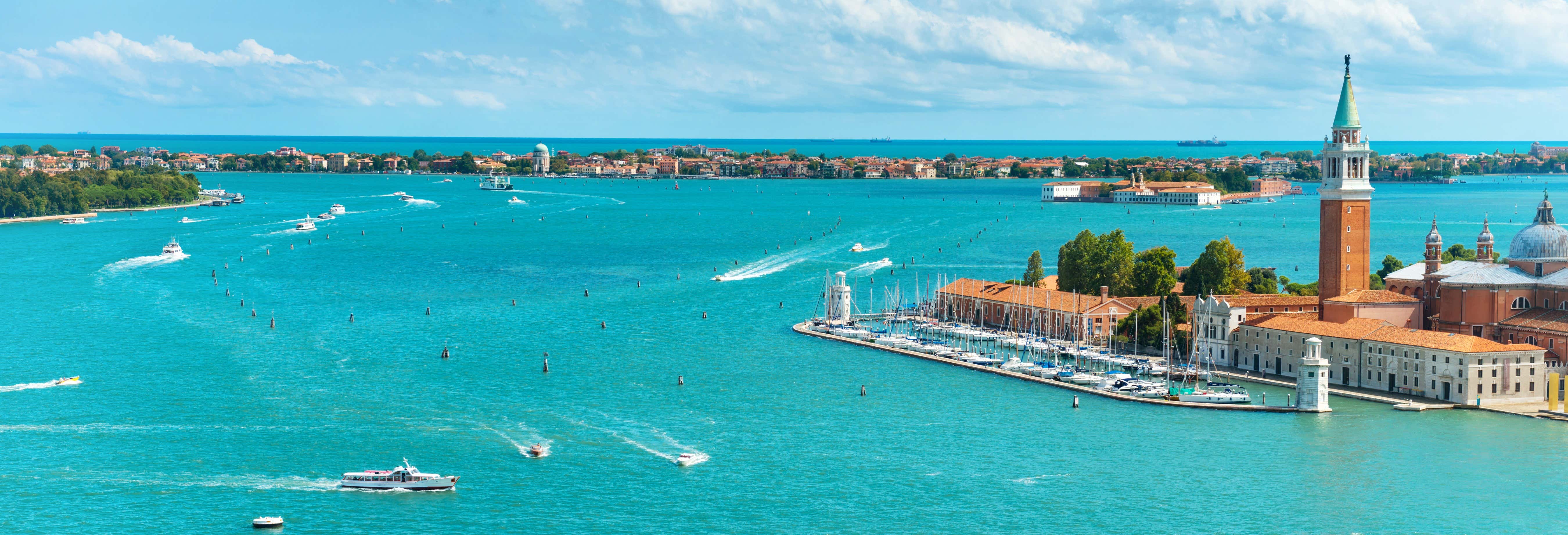 Noleggio di barca con skipper a Venezia