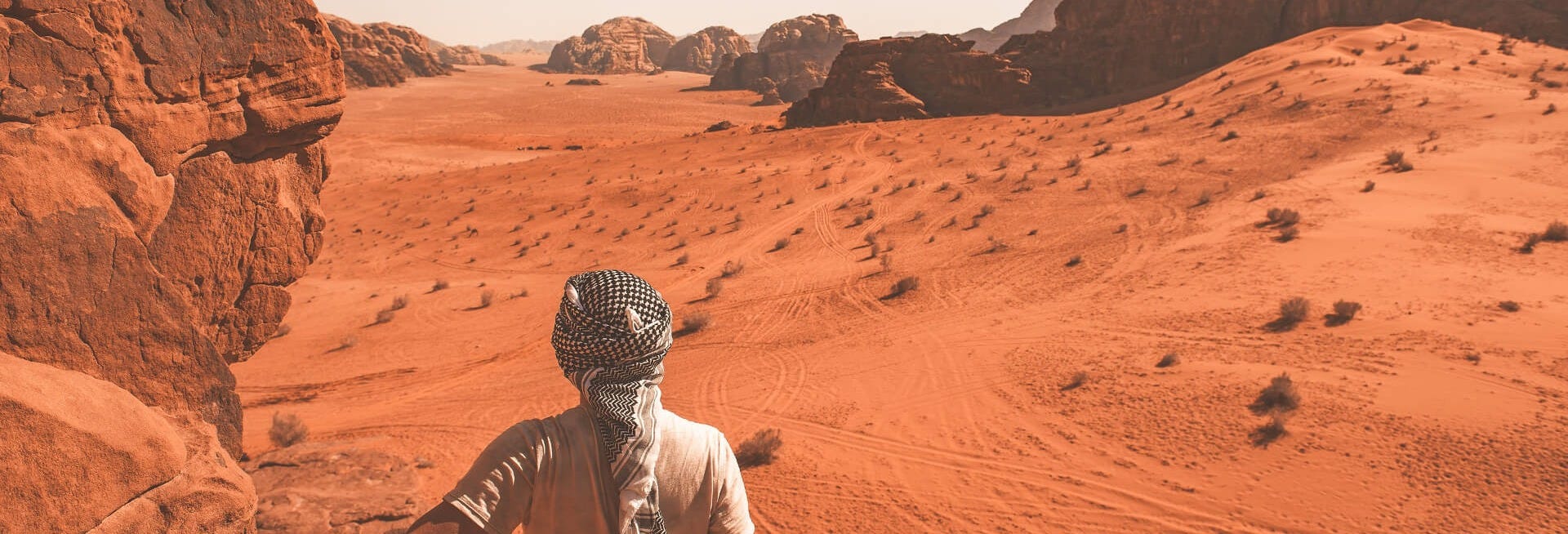 Off-Road + Hike in Wadi Rum Desert