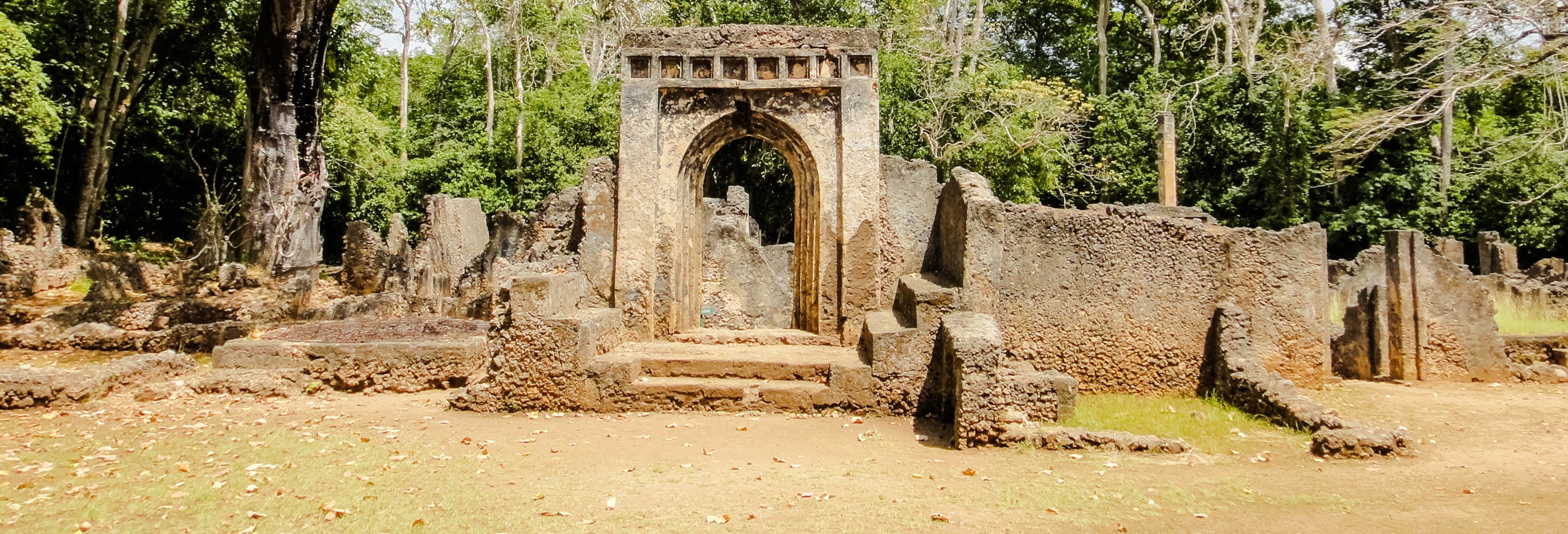 Gede Ruins Day Trip