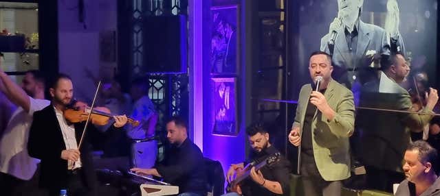 Cena con spettacolo orientale a Beirut