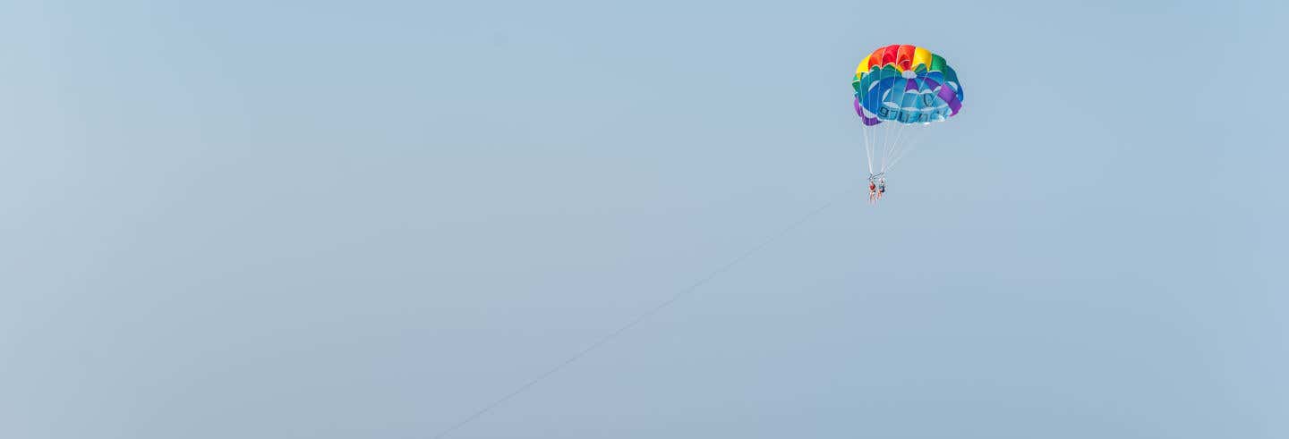 Parasailing a Maafushi