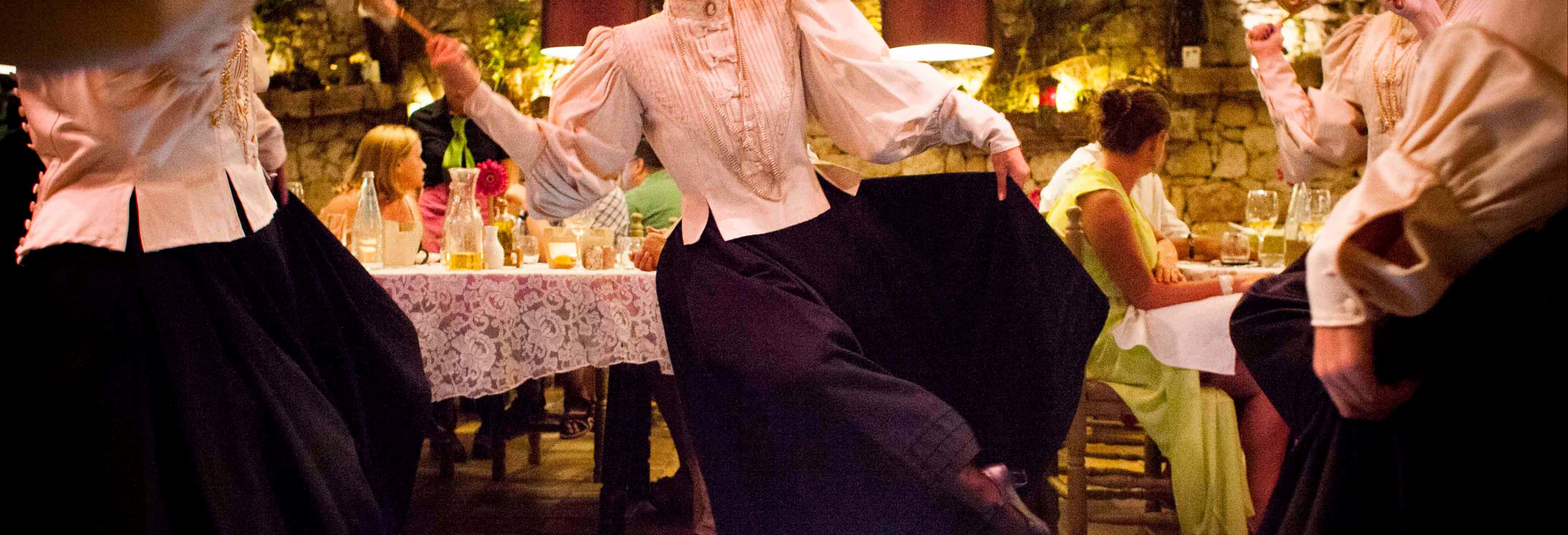 Cena con spettacolo folcloristico a Mosta