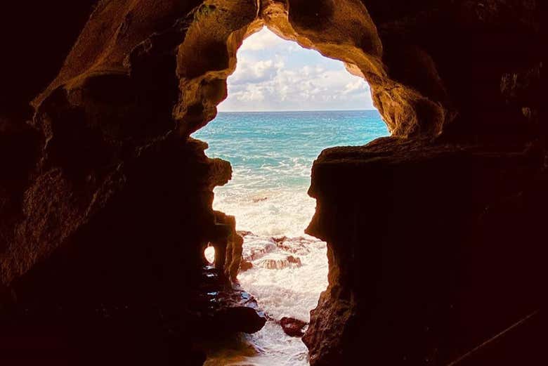 Moroccan Coast Day Trip: Cape Spartel, Hercules Caves & Asilah