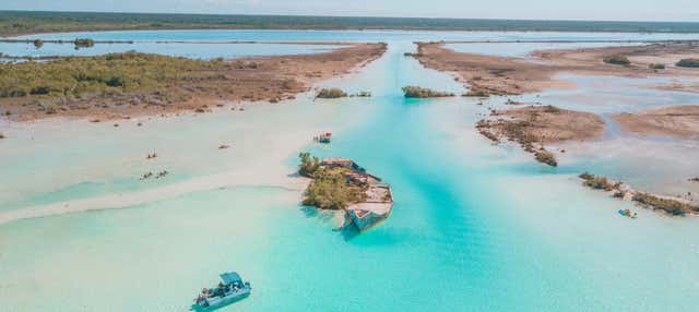 Giro in motoscafo sulla laguna di Bacalar