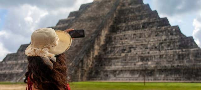 Escursione a Chichén Itzá e al cenote Saamal + Visita a una galleria d'arte