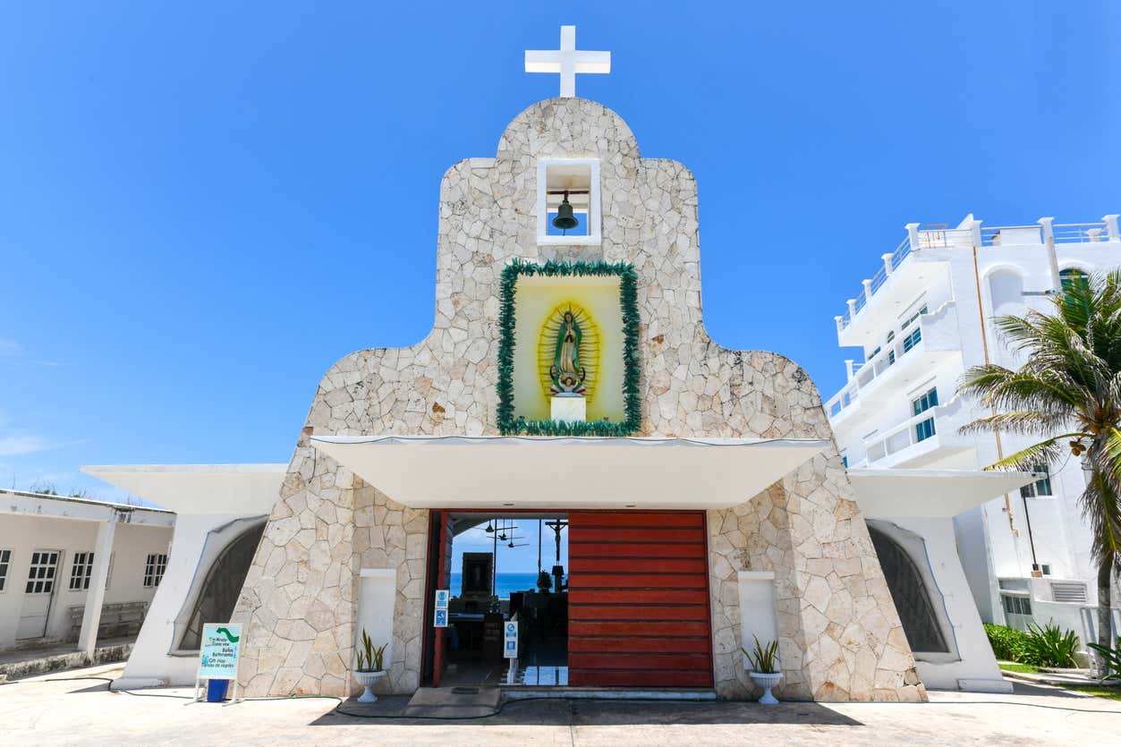 Excursión a Isla Mujeres con tour en carrito de golf