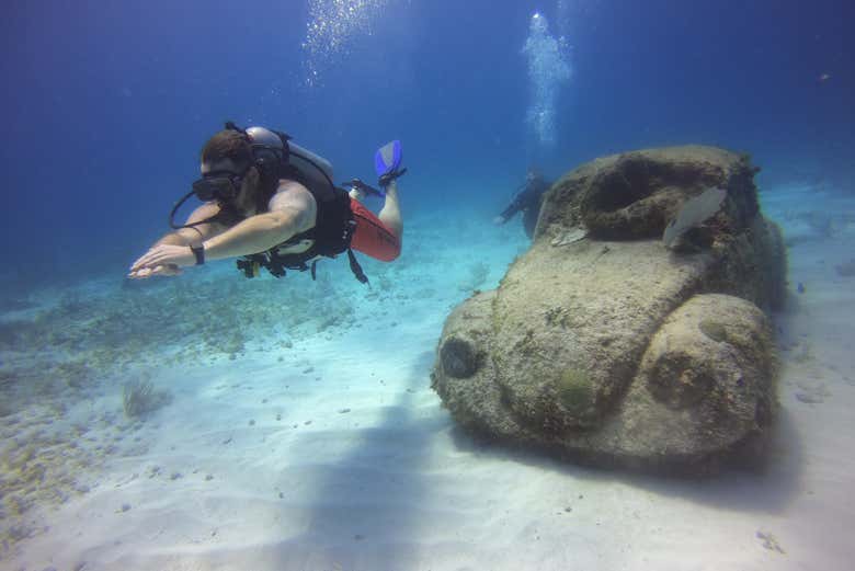 Buceo en el MUSA