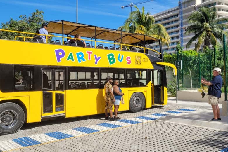 Autobús de fiesta por Cancún