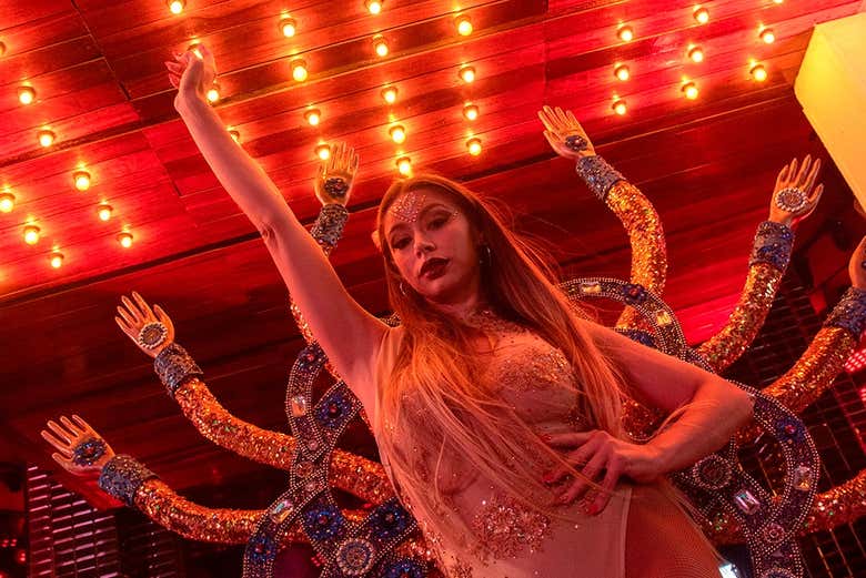 Fiesta en la discoteca Mandala Nightclub