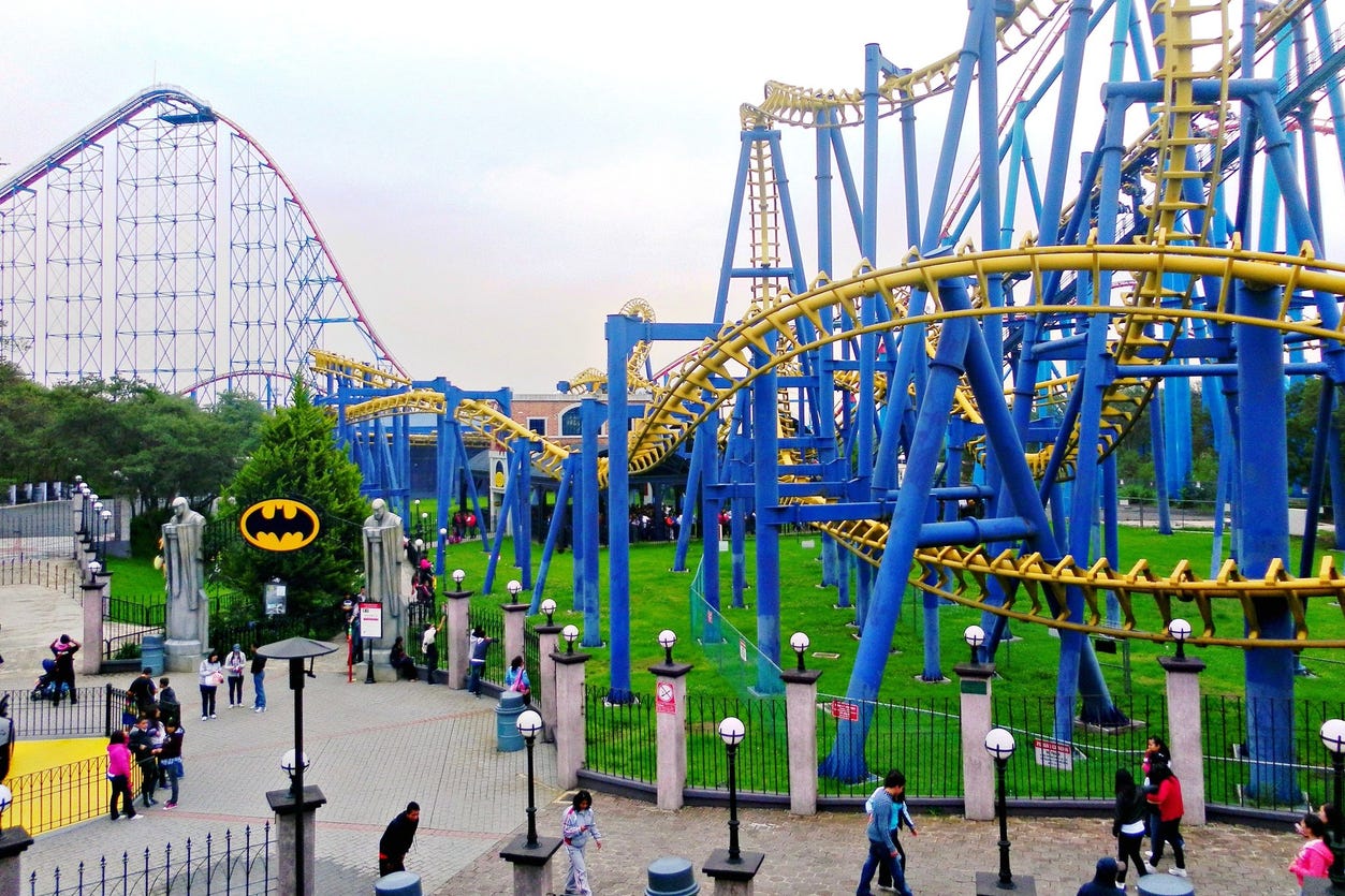 Entrada a Six Flags con transporte