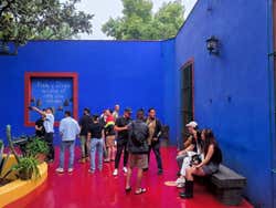 Tour por los museos de Frida Kahlo: la Casa Azul, la Casa Roja y la Casa Estudio