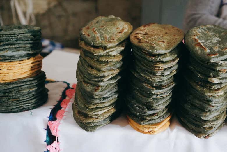 Imagen de Tour por Xochimilco + Paseo en canoa prehispánica