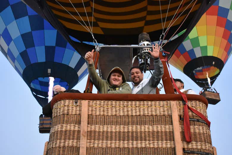 Paseo en globo sobre Teotihuacán con entrada