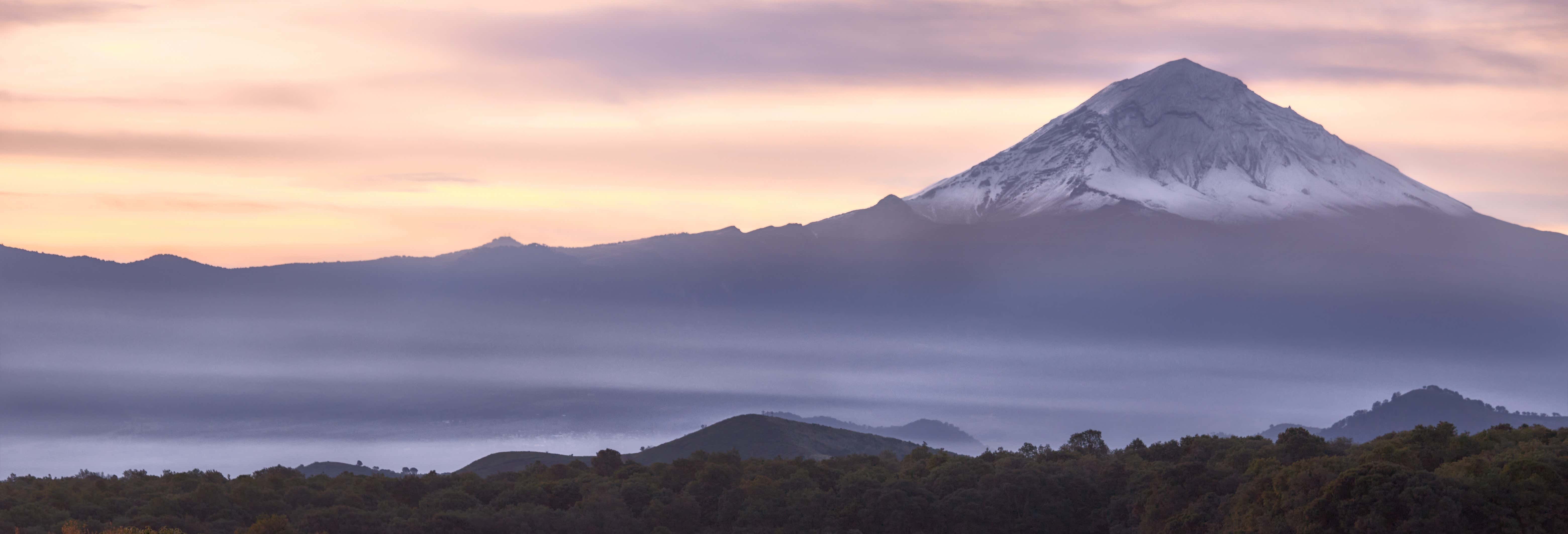 Iztaccihuatl & Popocatepetl Volcanoes Sunrise Hike