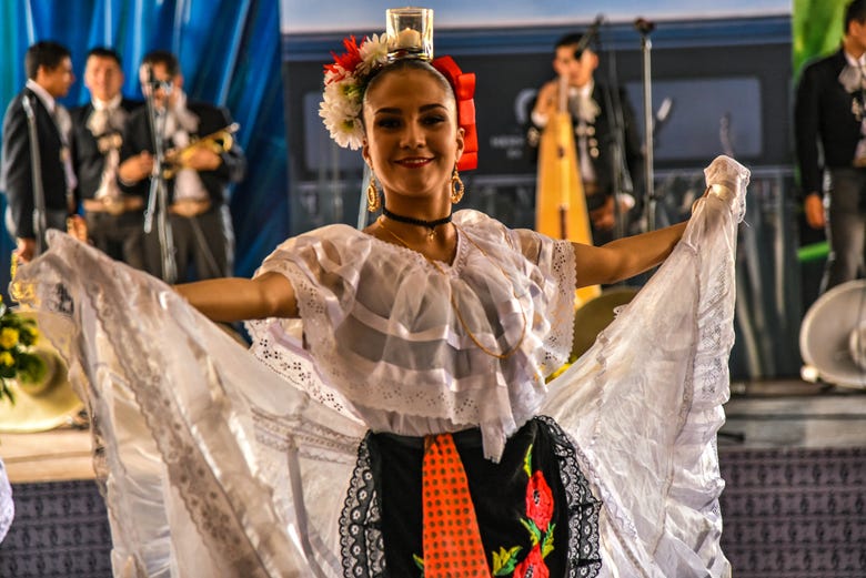 Visita a la destilería Casa Sauza + Espectáculo de ballet folklórico