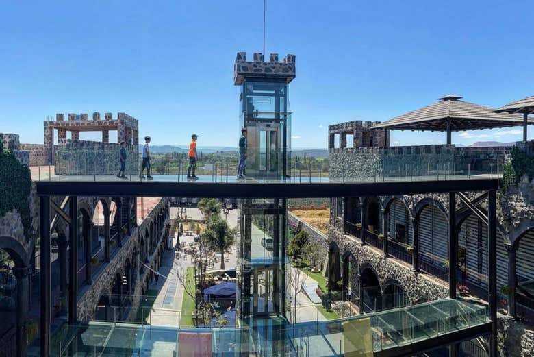 Visita a las destilerías Tequila Selecto y el Castillo de Tequila