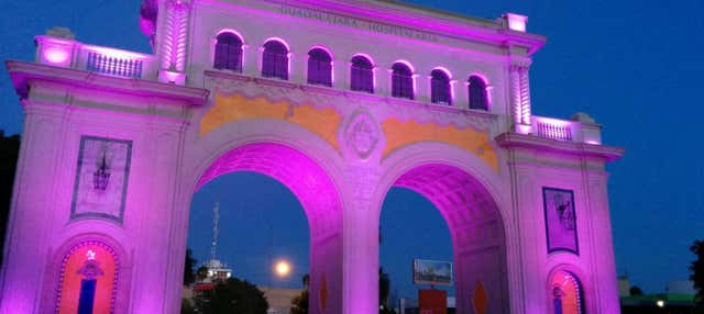 Tour della Guadalajara illuminata con cena
