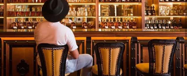 Visita a las destilerías Tequila Selecto y el Castillo de Tequila