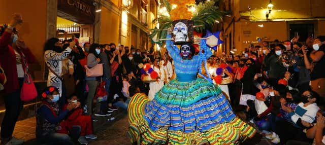 Entradas para la callejoneada del Día de Muertos