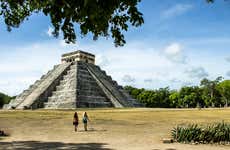 Private Day Trip to Chichen Itza & Pueblo Fantasma Cenote
