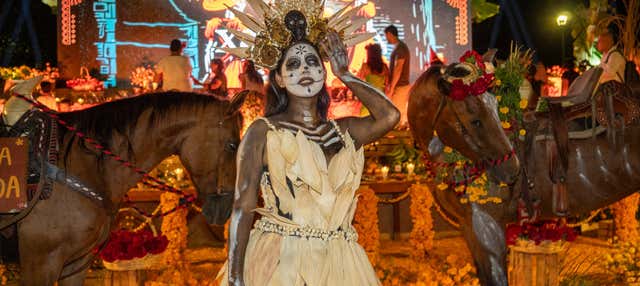 Tour del Día de Muertos en Huatulco: Festival Xandù
