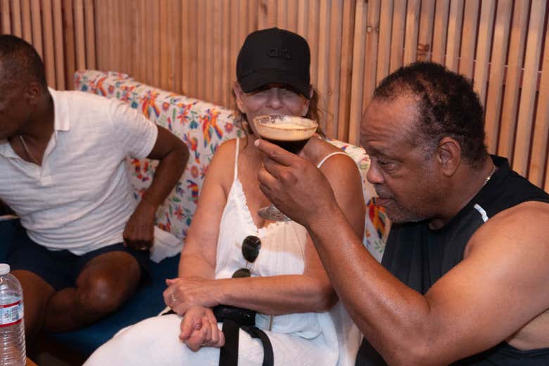 Clase de coctelería en Los Cabos