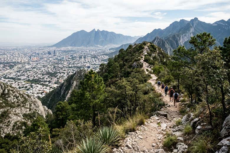 Senderismo por el Parque Ecológico Chipinque