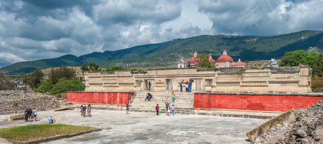Mitla, Teotitlán del Valle e una fabbrica di Mescal