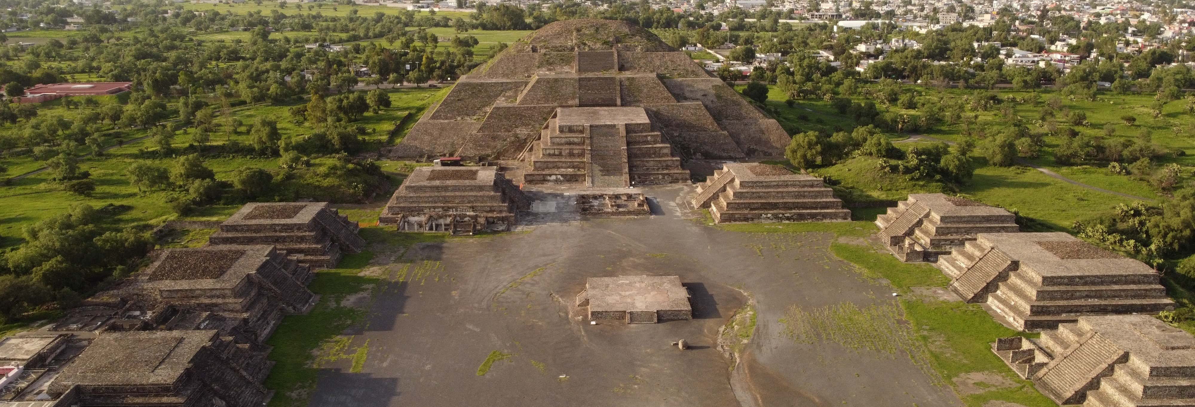 Escursione a Teotihuacán