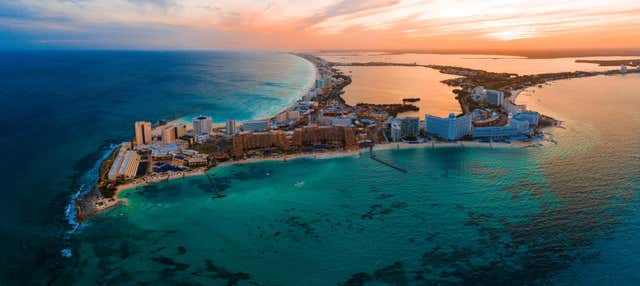 Crociera con cena su un galeone al tramonto