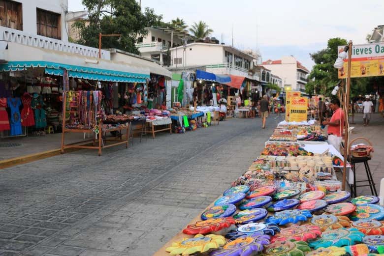 Puerto Escondido Shopping Tour