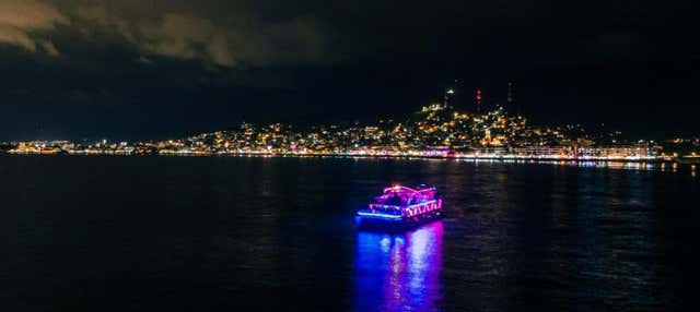 Festa in barca a Puerto Vallarta