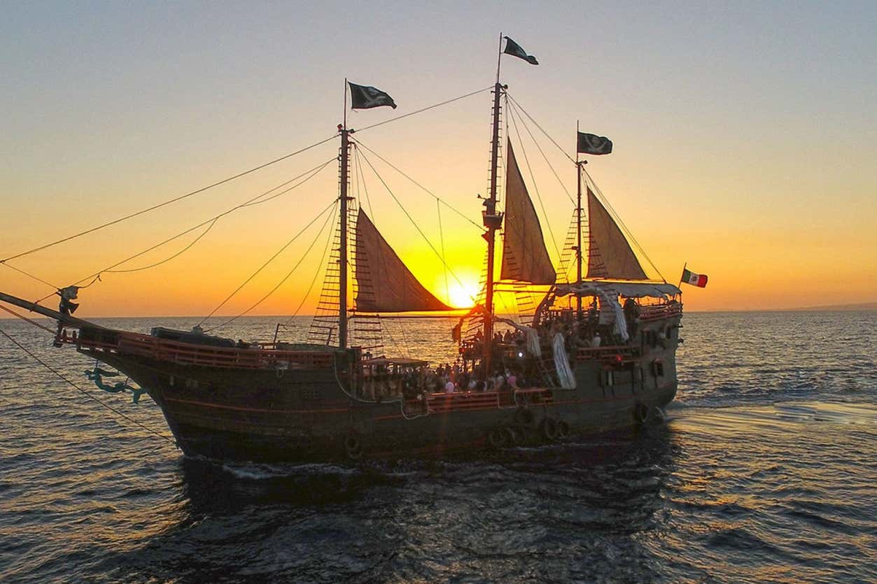 Paseo en barco pirata por Puerto Vallarta