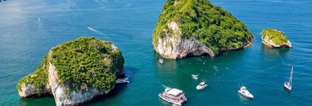 Los Arcos de Mismaloya Snorkeling Tour