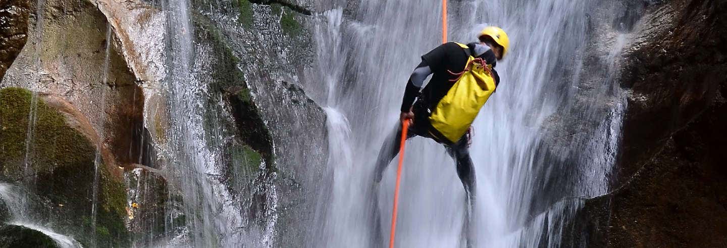 Tixhiñú Waterfall Abseiling + Aculco Tour