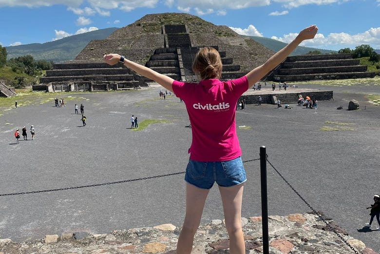 Imagen de Paseo privado en globo por Teotihuacán