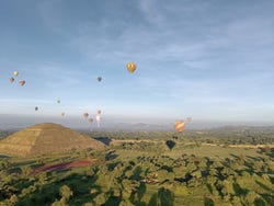 Paseo privado en globo por Teotihuacán