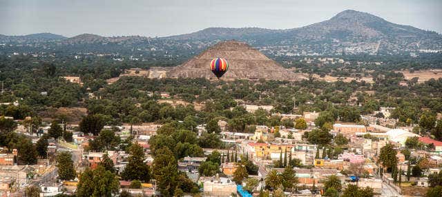 Giro privato in mongolfiera su Teotihuacán