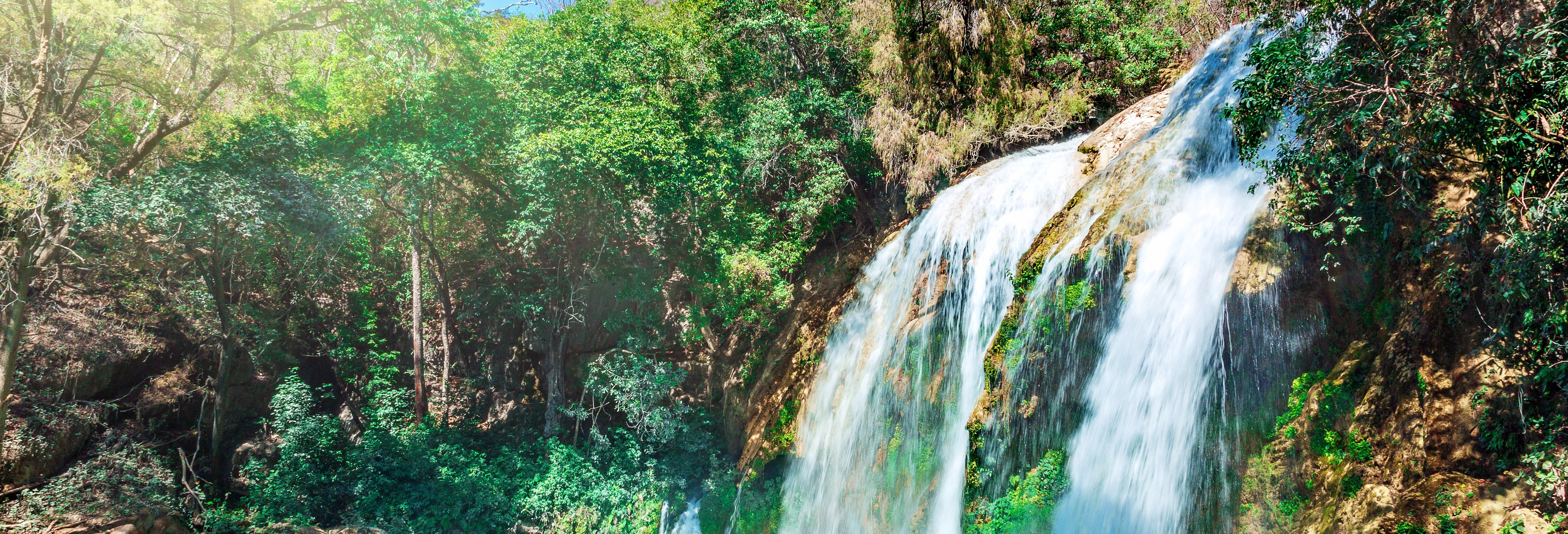 Montebello Lakes & El Chiflón Waterfalls Tour