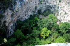 Excursão à Sima das Cotorras e à cascata El Aguacero
