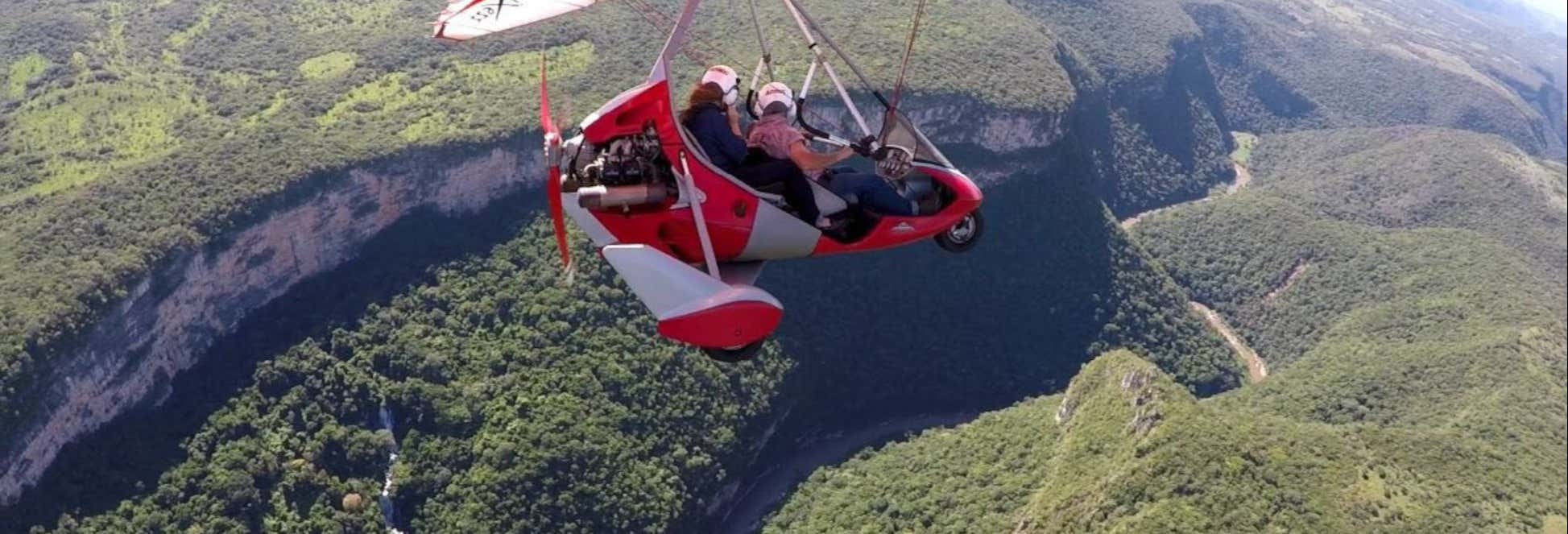 Sima de las Cotorras & Motorized Hang-Gliding in Valle Bonito