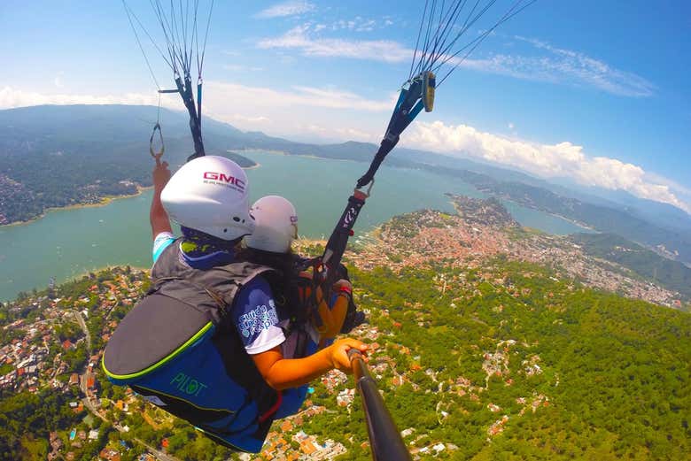 Vuelo en parapente por Valle de Bravo 