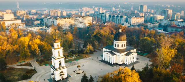 Tour di Chisinau + Visita alla cantina Mileștii Mici