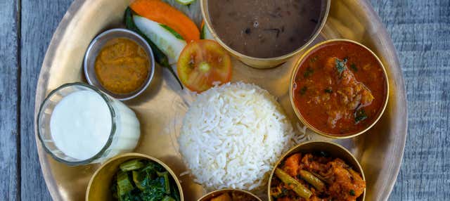 Corso di cucina privato e pranzo con una famiglia nepalese