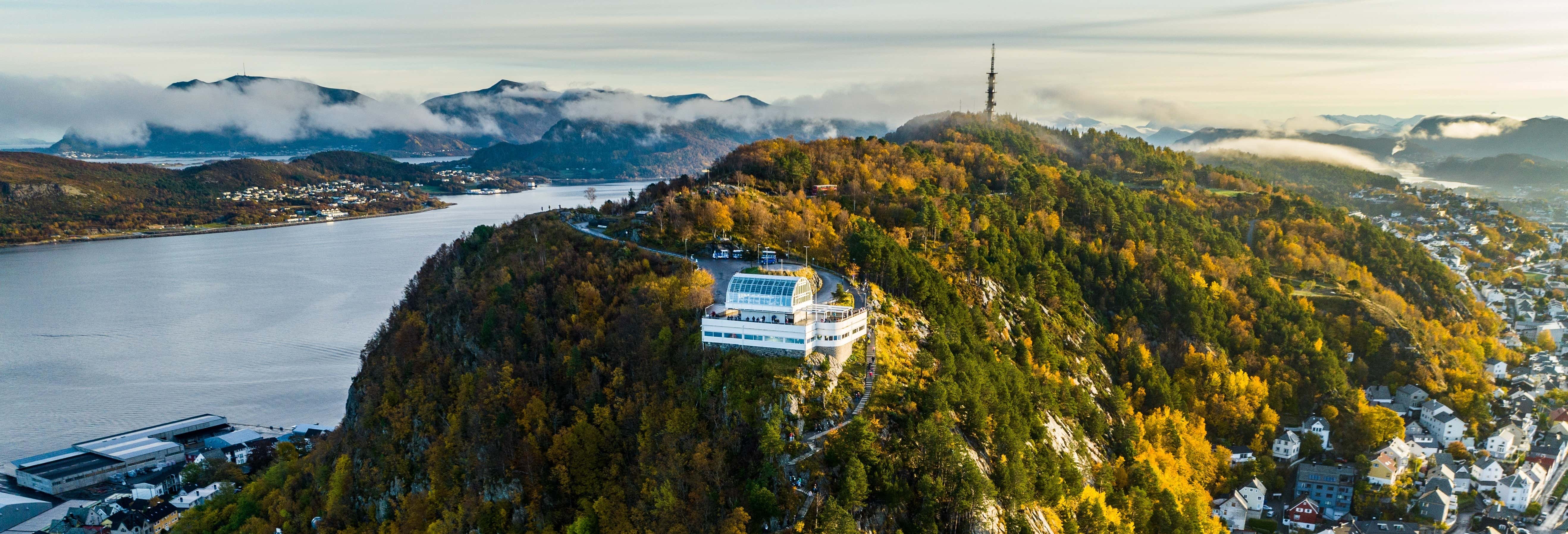 Tour por Ålesund y el Monte Aksla
