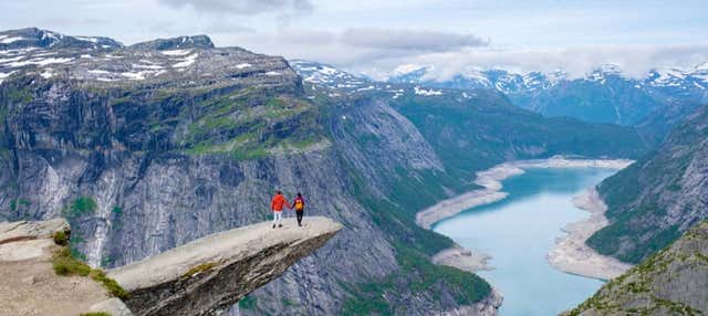 Trekking por Trolltunga